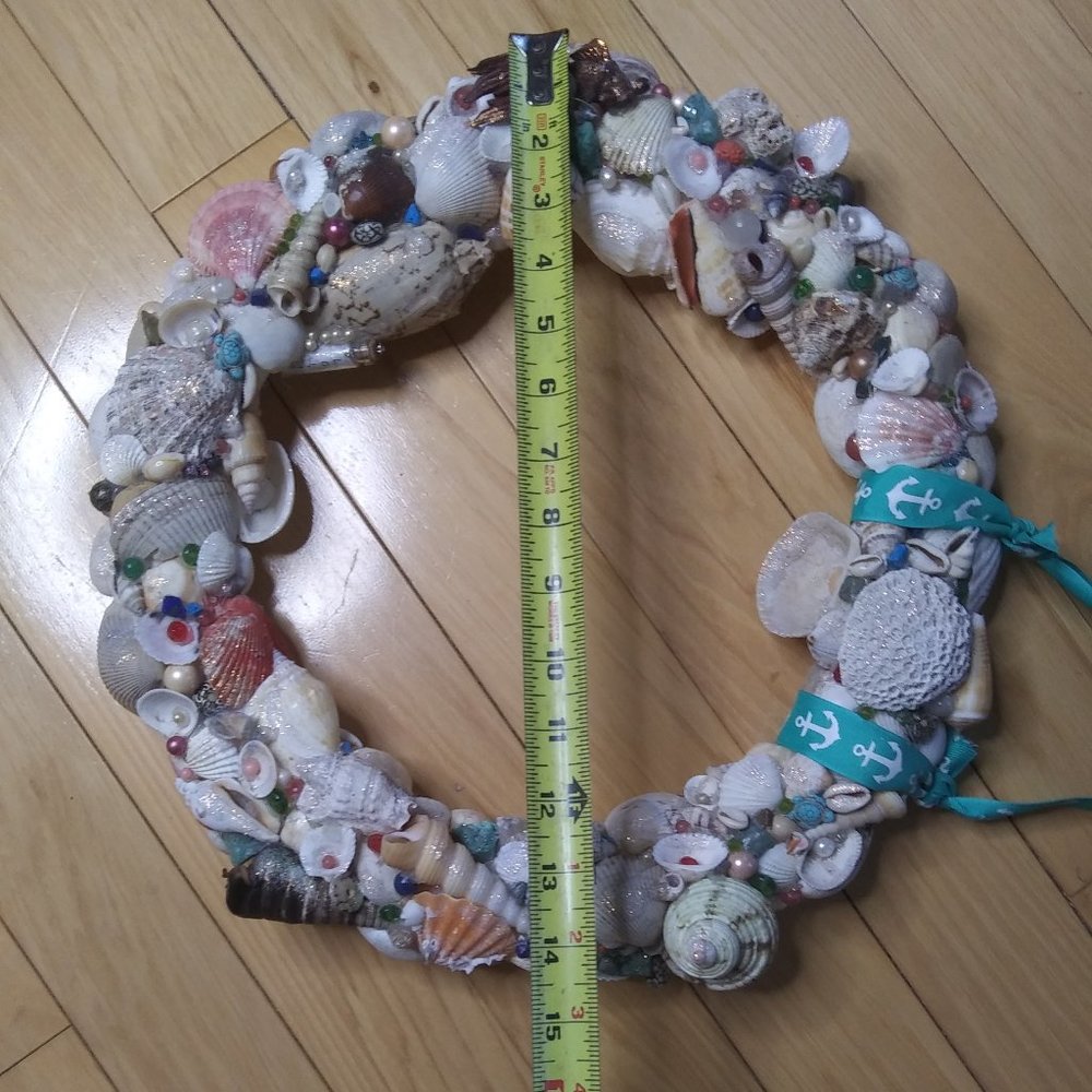 Seashell wreath - Picture 12 of 15